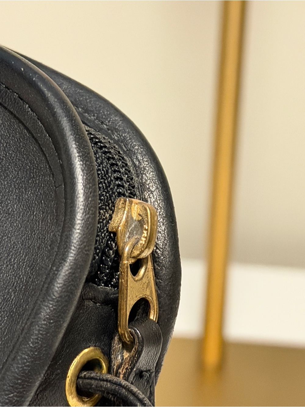 Vintage COACH 9935 Hadley Zip Leather Crossbody Mini Bag C872-304 MADE IN USA - Picture 10 of 13